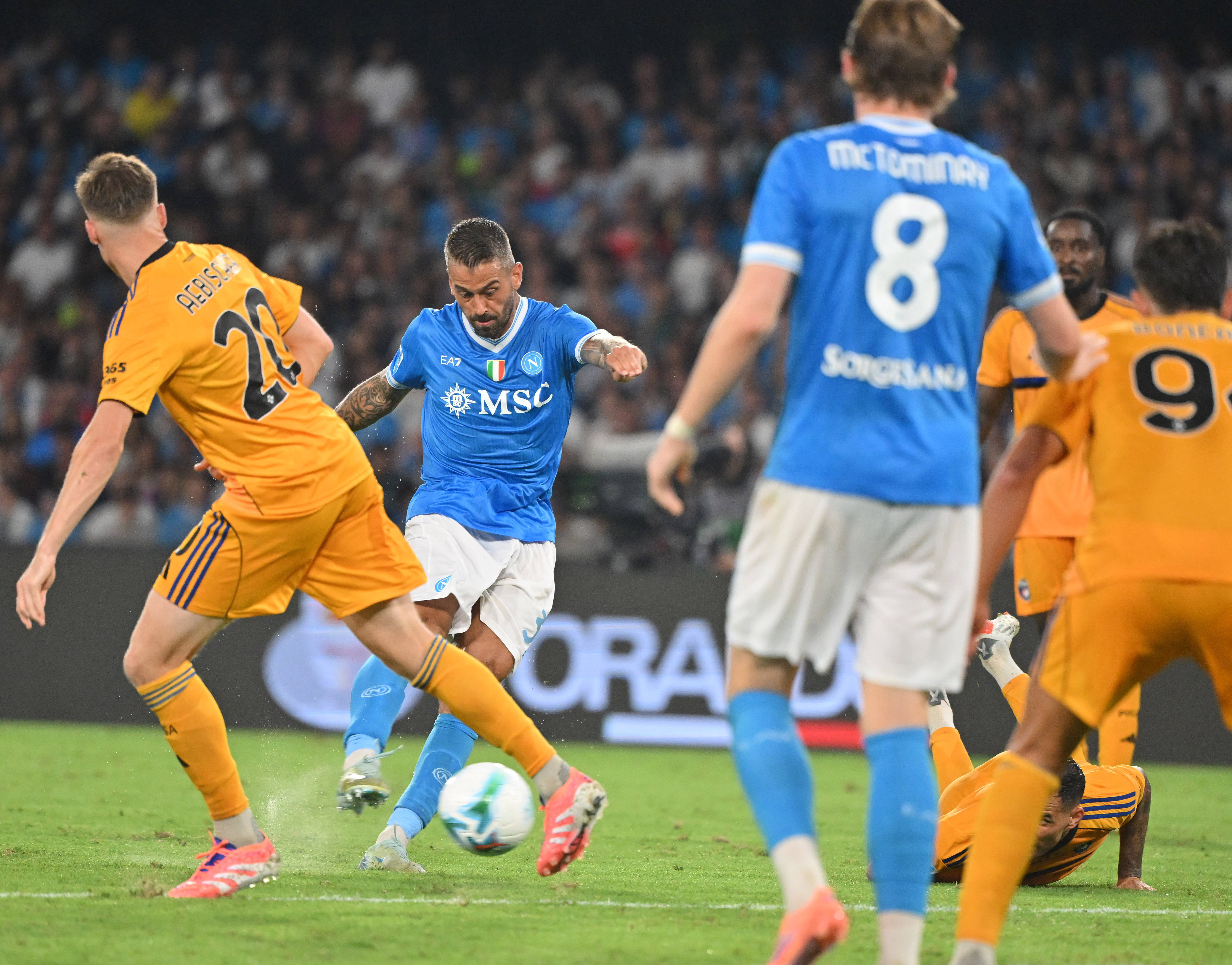 体育赛事-意大利杯赛程吃紧，上海申花今夜内部沟通，压力陡增，赛季目标并未改变