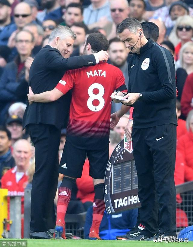 意大利杯赛程吃紧,上海申花今夜内部沟通,压力陡增,赛季目标并未改变 意大利杯赛程吃紧,上海申花今夜内部沟通,压力陡增,赛季目标并未改变